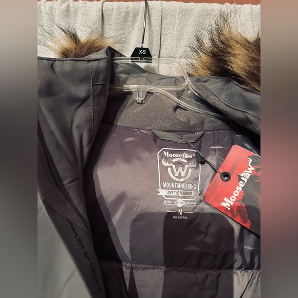 moosejaw hooded insulated jacket